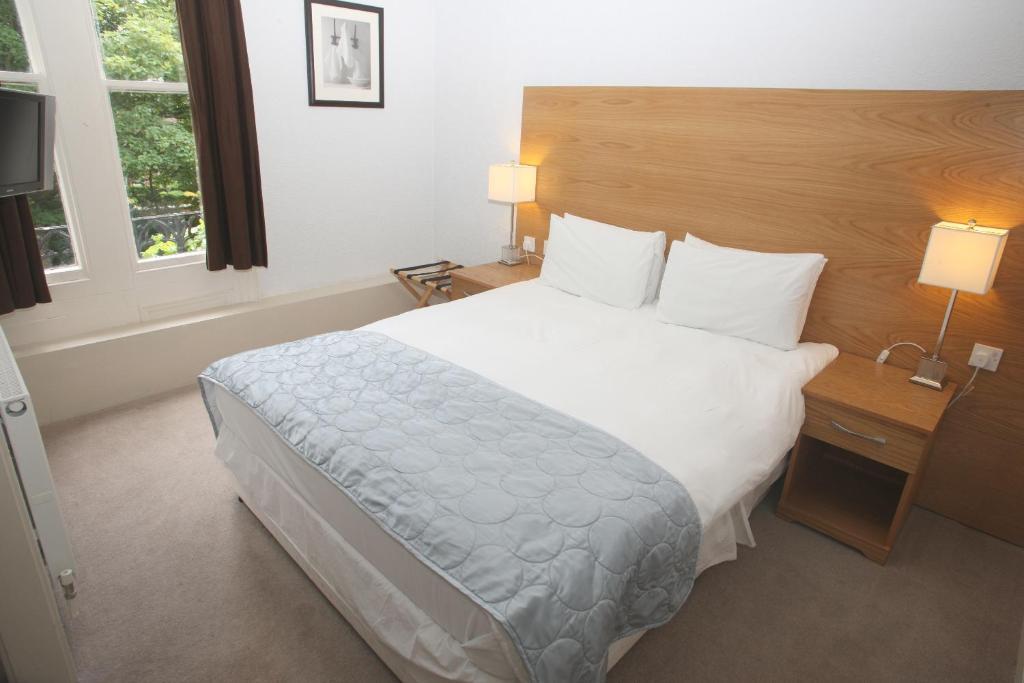 Cliff Lawn Hotel Leeds  Habitación foto